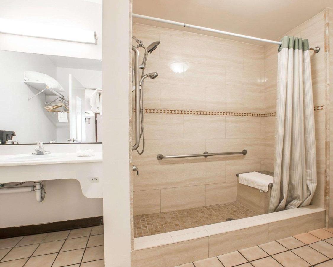 Palm Inn Hotel Near Tyler Mall 리버사이드 외부 사진