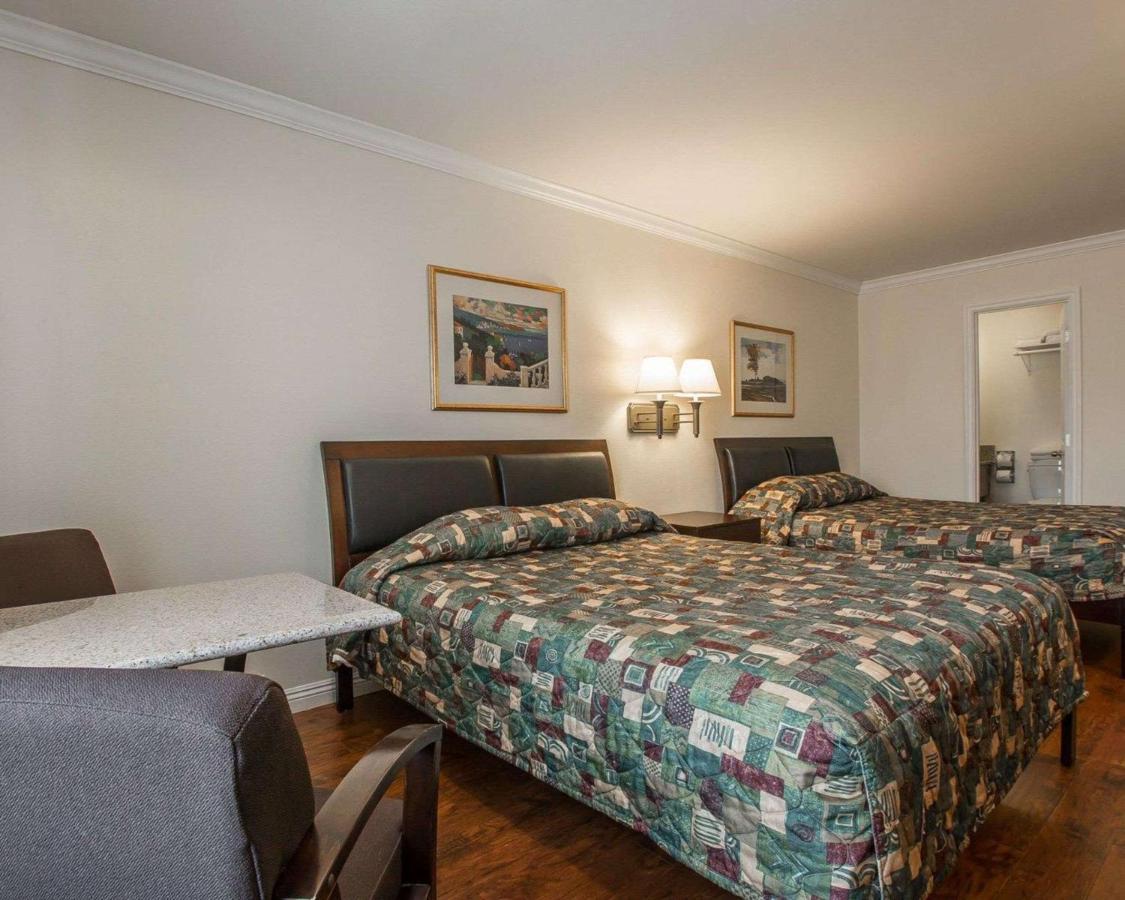Palm Inn Hotel Near Tyler Mall 리버사이드 외부 사진