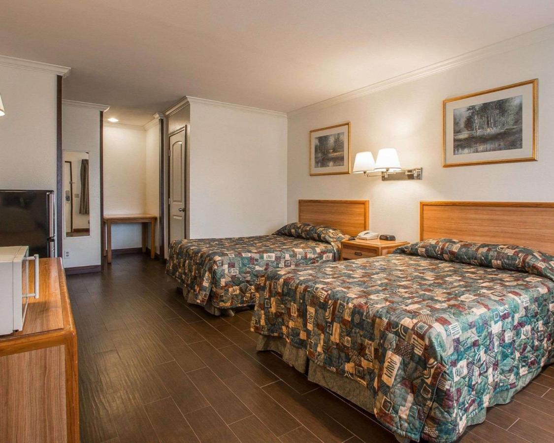Palm Inn Hotel Near Tyler Mall 리버사이드 외부 사진