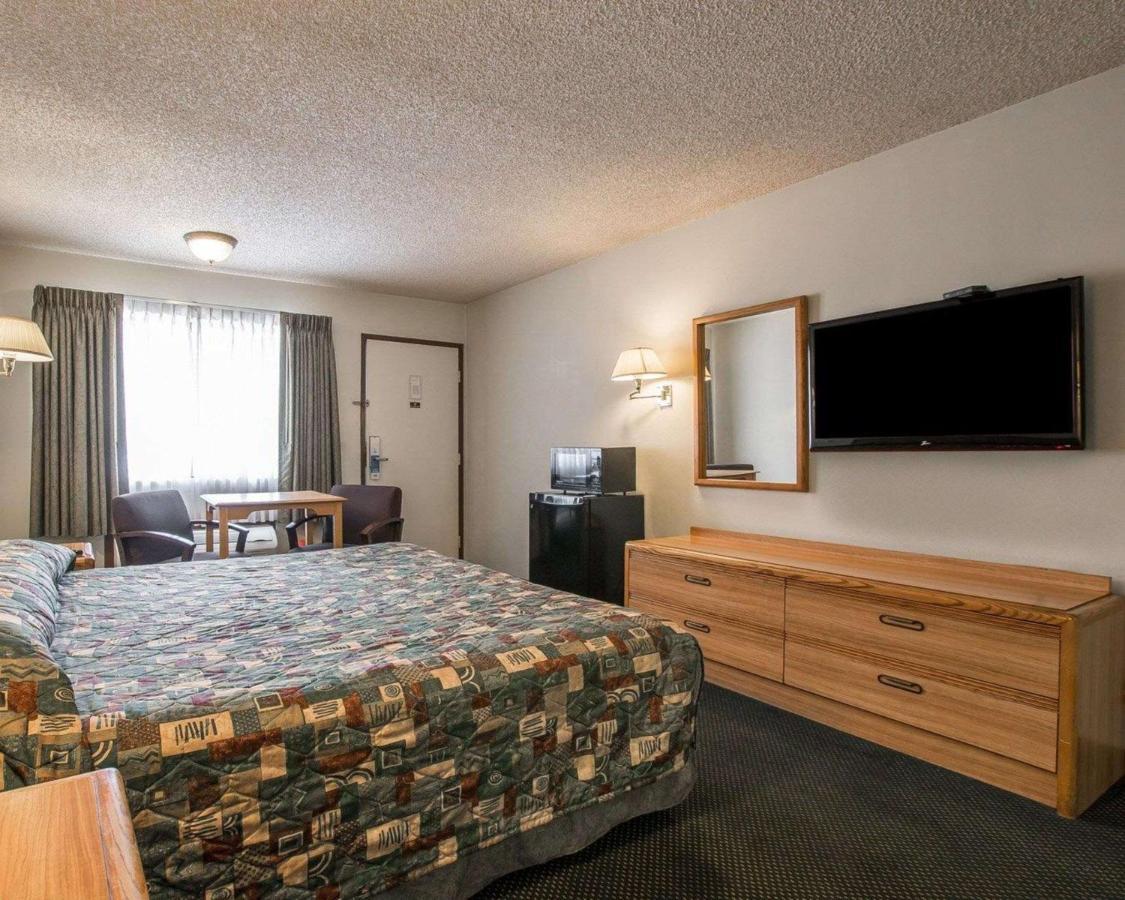 Palm Inn Hotel Near Tyler Mall 리버사이드 외부 사진