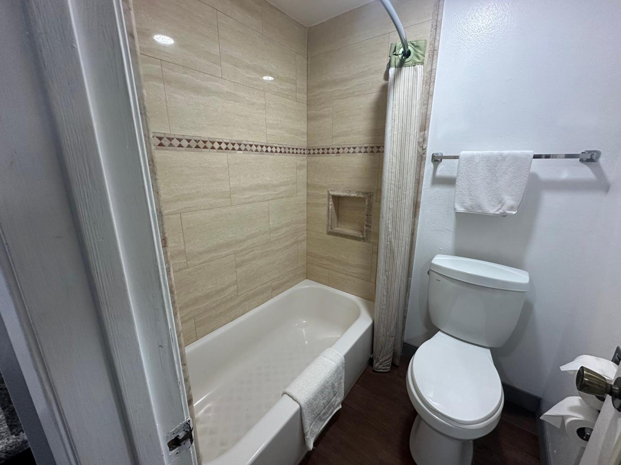 Palm Inn Hotel Near Tyler Mall 리버사이드 외부 사진