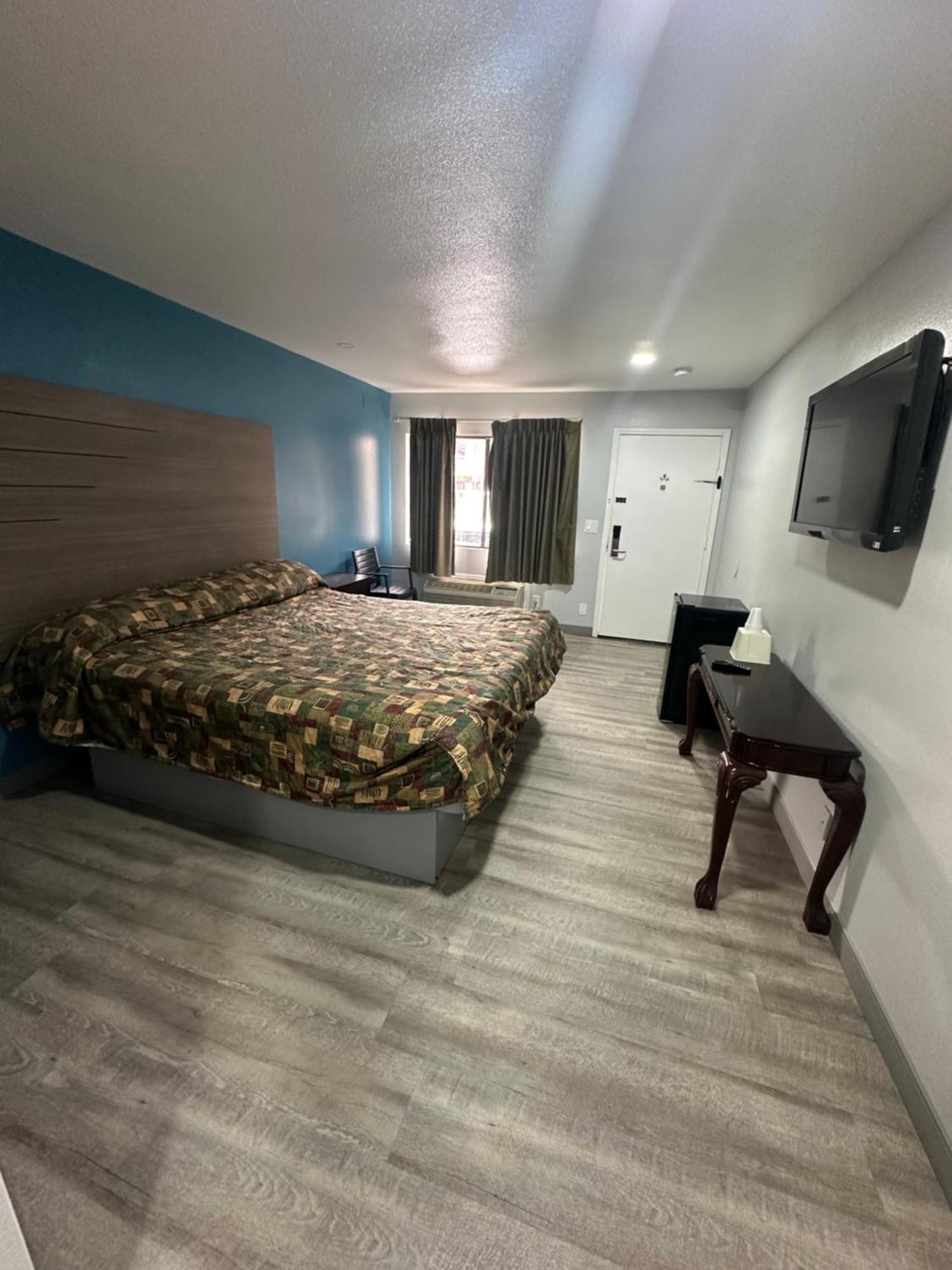 Palm Inn Hotel Near Tyler Mall 리버사이드 외부 사진